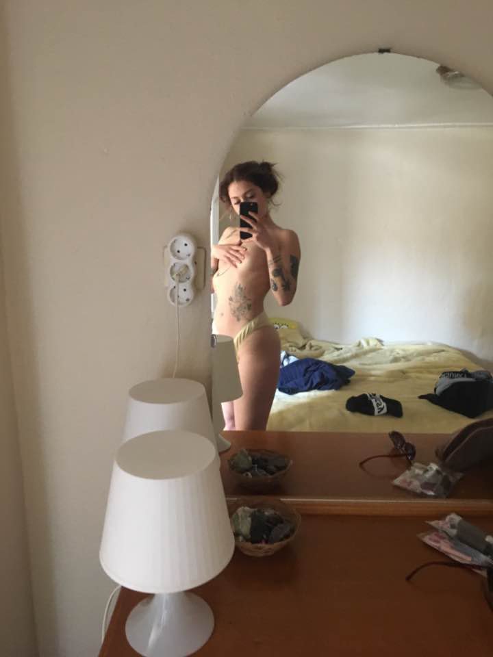 Slut girlfriend exposed. Kik alphawest09 to expose your slut #6tpXTfRz
