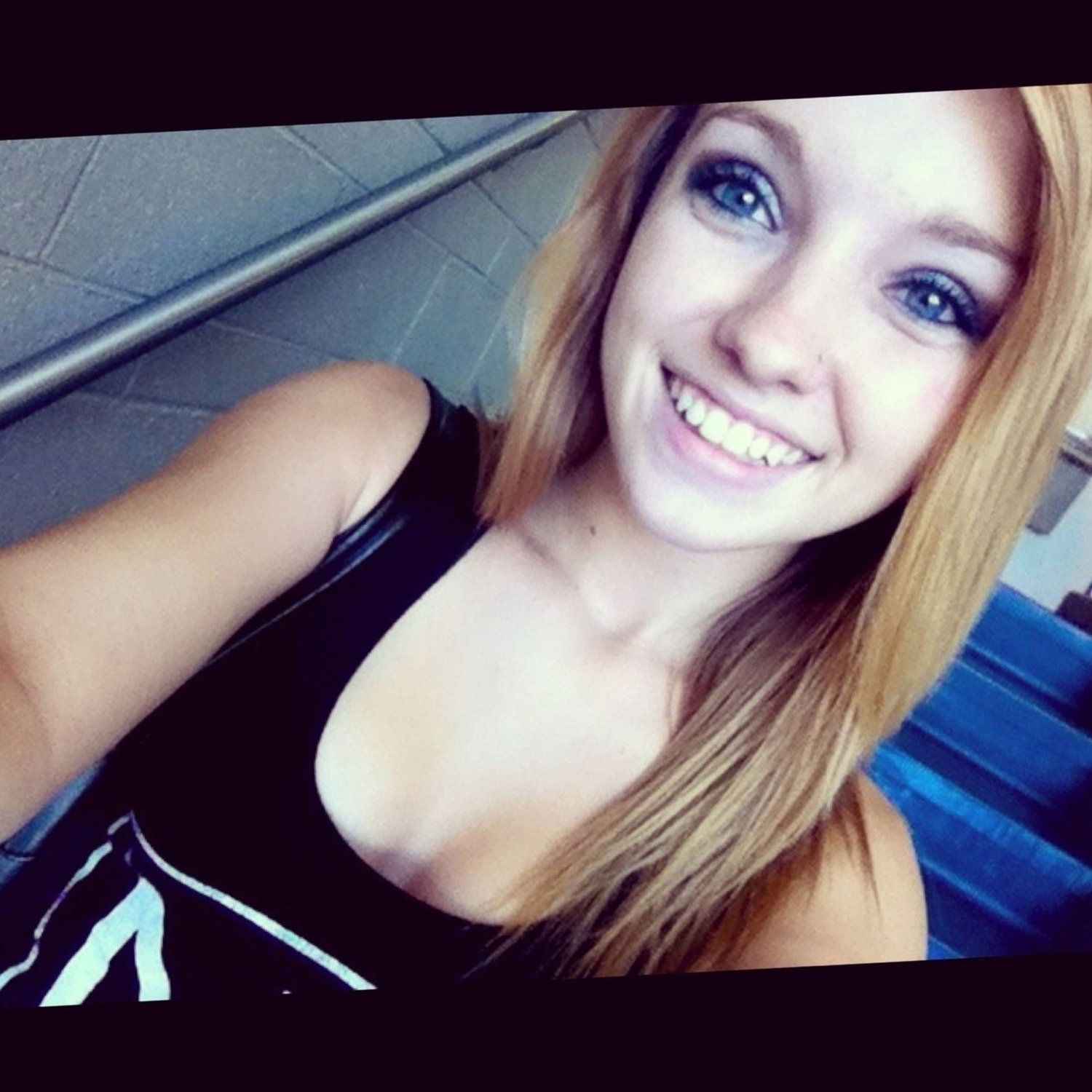 Amateur selfies #caHhFdNX