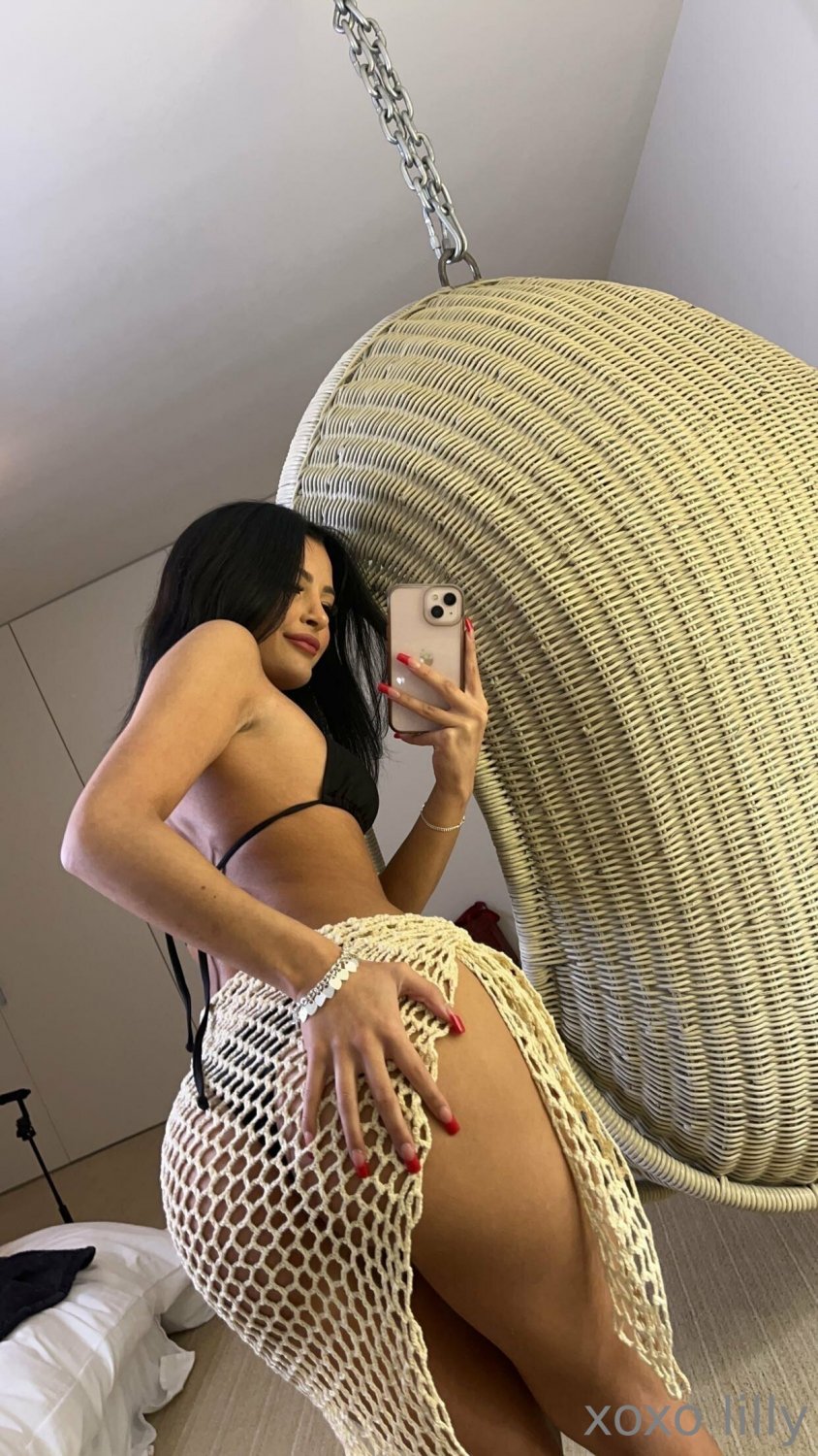 ⚡Lilliandelaney19 Skinny Petite Mexican/Latina Teen Slut #QO5V6Bb0