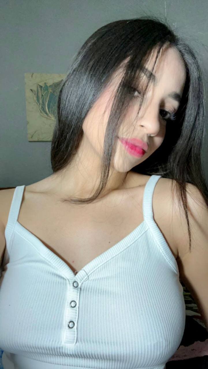 Submitted and risked Girlfriend. Want to risk your girl too? DM me #tZARd3y9