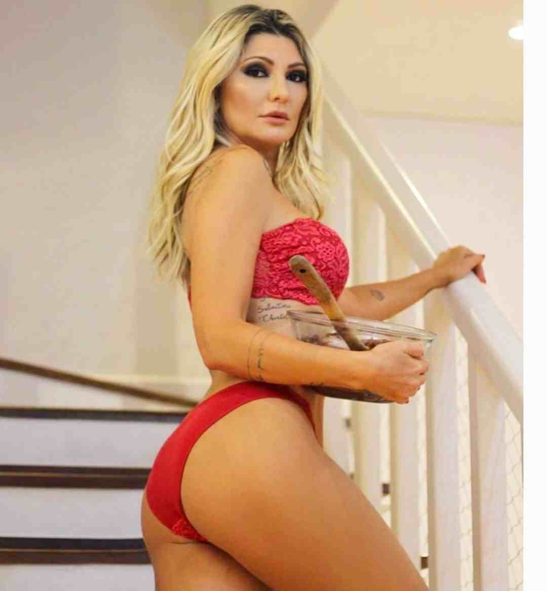 @nt0nia F0nt3nelle #m6EGwgf5