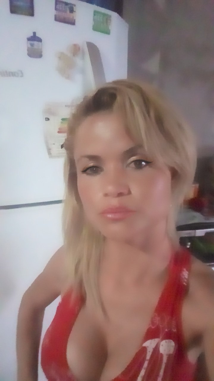 Manuela loira da bunda bonita caiu no 4shared #k7l4TRKh