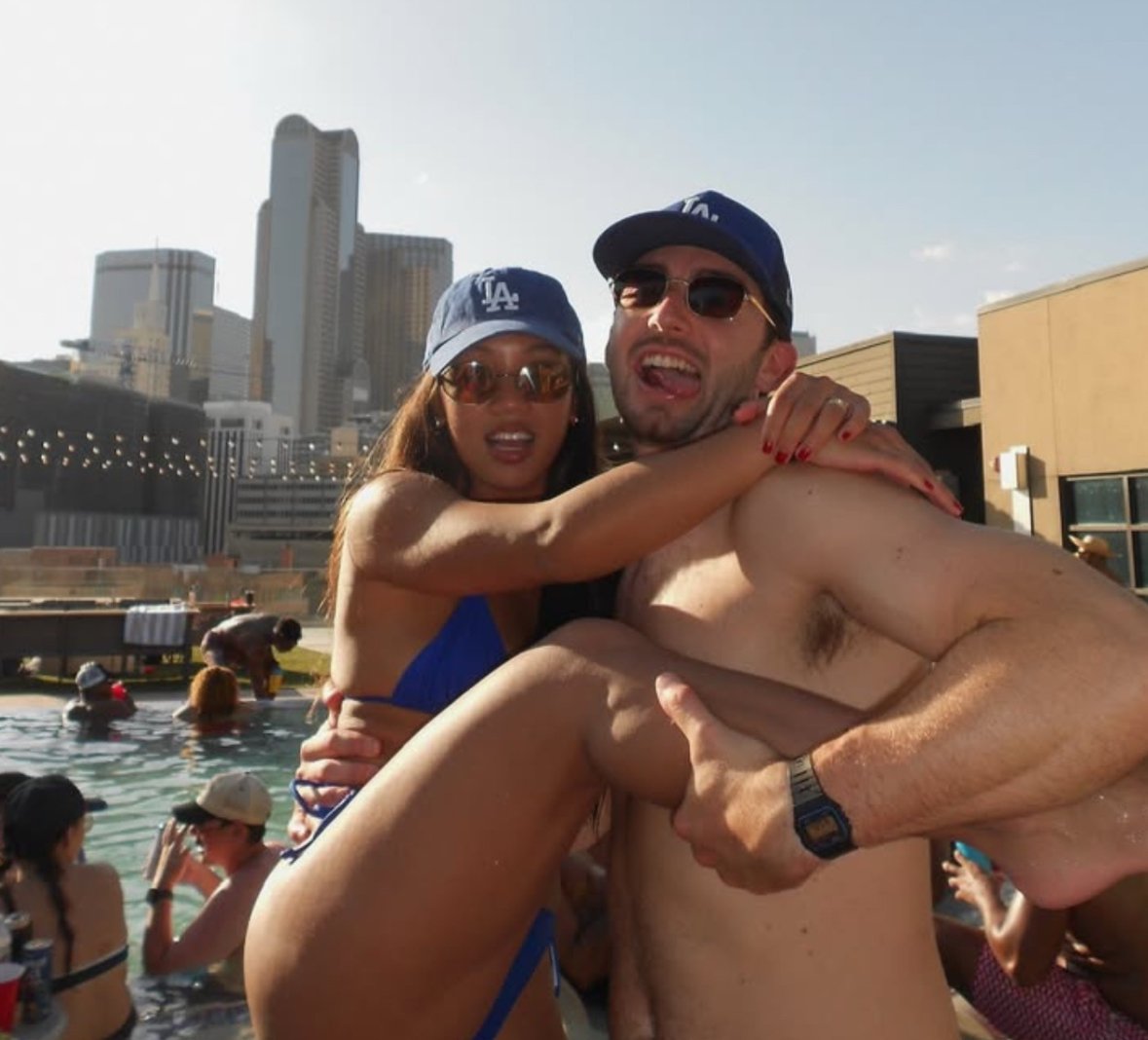 Guy wants everyone to see his Asian slut wife Jessica suck cock Blowjob #ikOaTFc3