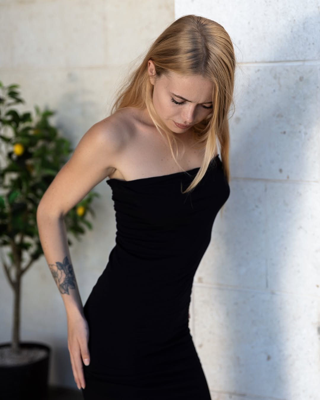 Disclosure #629: Blonde Ukrainian model #oMoNnrMW