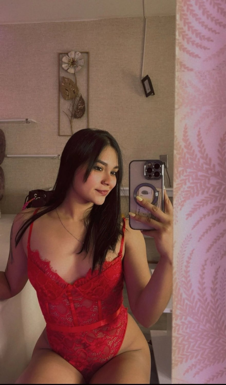 Linda perrita de lente de webcam rica culona #OOU7ka8l